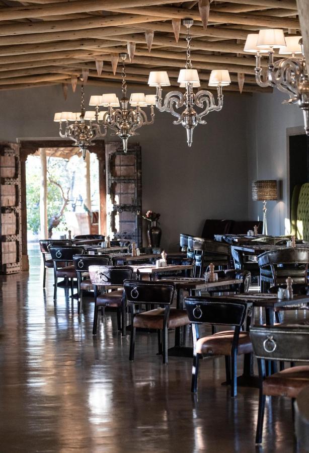Etosha Oberland Lodge Okaukuejo Eksteriør bilde