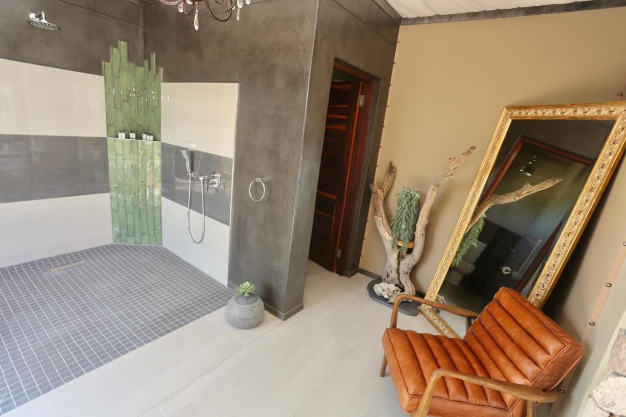 Etosha Oberland Lodge Okaukuejo Eksteriør bilde