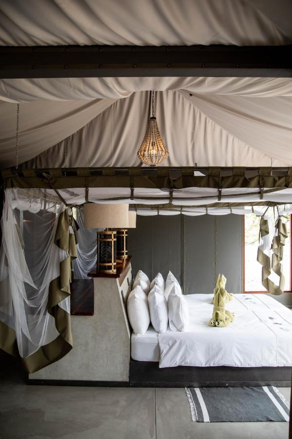 Etosha Oberland Lodge Okaukuejo Eksteriør bilde